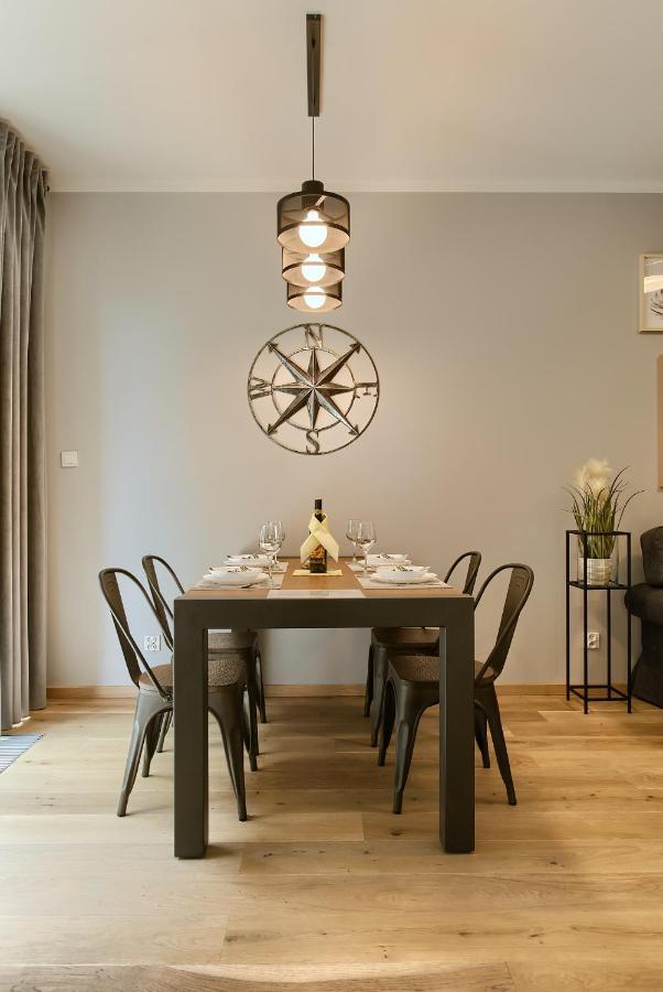 Zentrum II Apartament Parking By Impero Poznań Kültér fotó